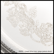 S0058P Round Silver Tray – Grape Pattern Detail-min